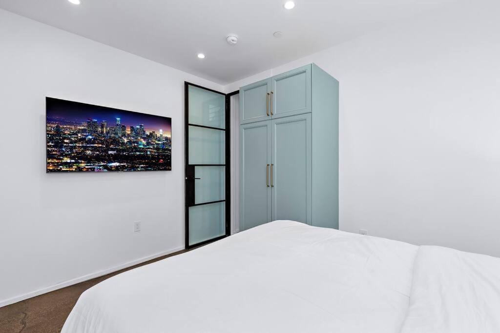 4br Modern & Spacious Townhouse W/ Free Parking Appartement *