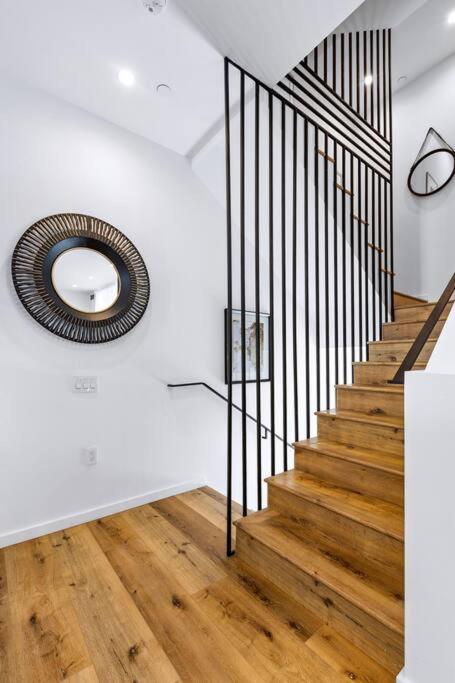 Appartement 4br Modern & Spacious Townhouse W/ Free Parking *