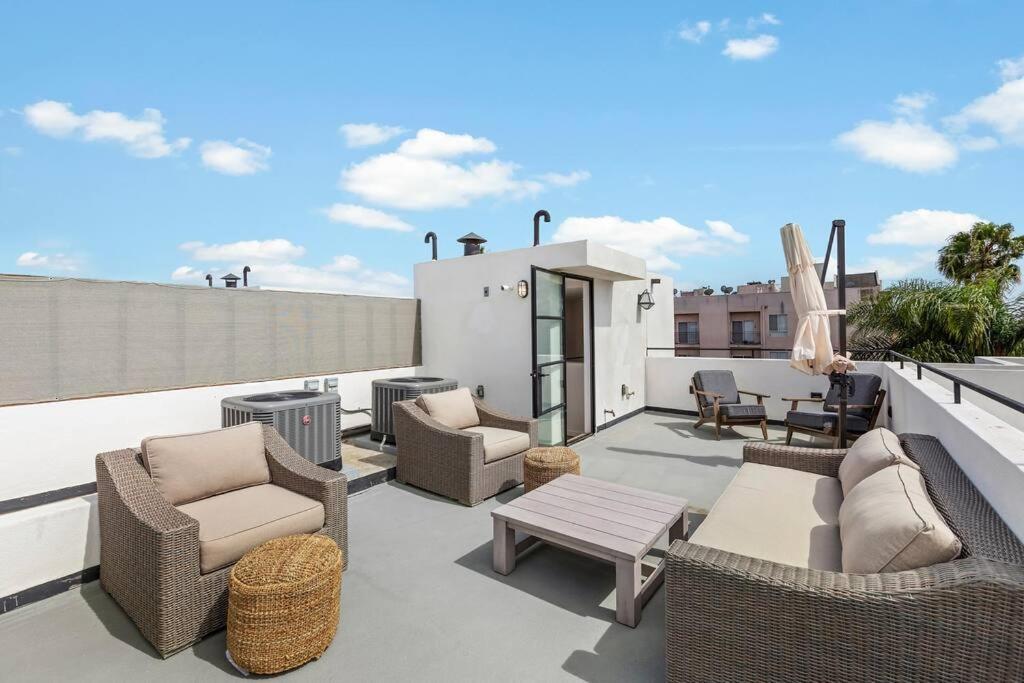 Appartement 4br Modern & Spacious Townhouse W/ Free Parking *